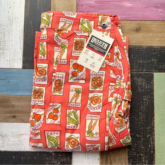 NWT Duluth Small x31L Heirloom Gardening Bib Overalls Coral Seed Packets Farming - Picture 2 of 10